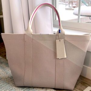 Rothy’s Essential Tote Retired Lilac Haze Bag with Magnets (Rare & NWT)